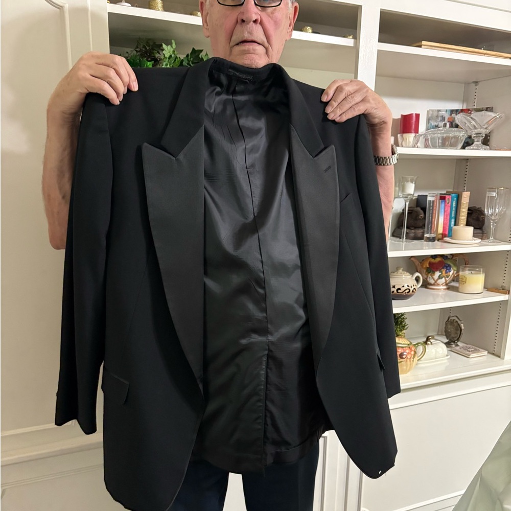 Men's Black Satin-Lapel Tuxedo Jacket
